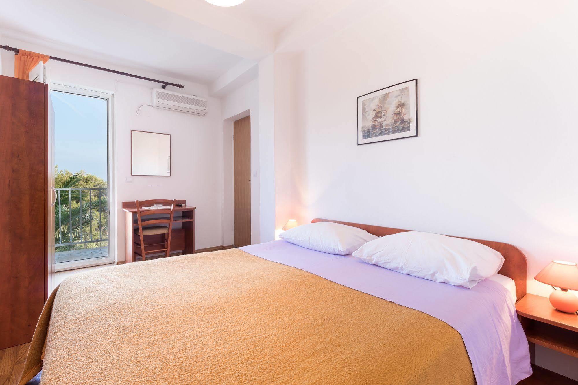 Hotel Pansion Lovac à Cavtat Extérieur photo