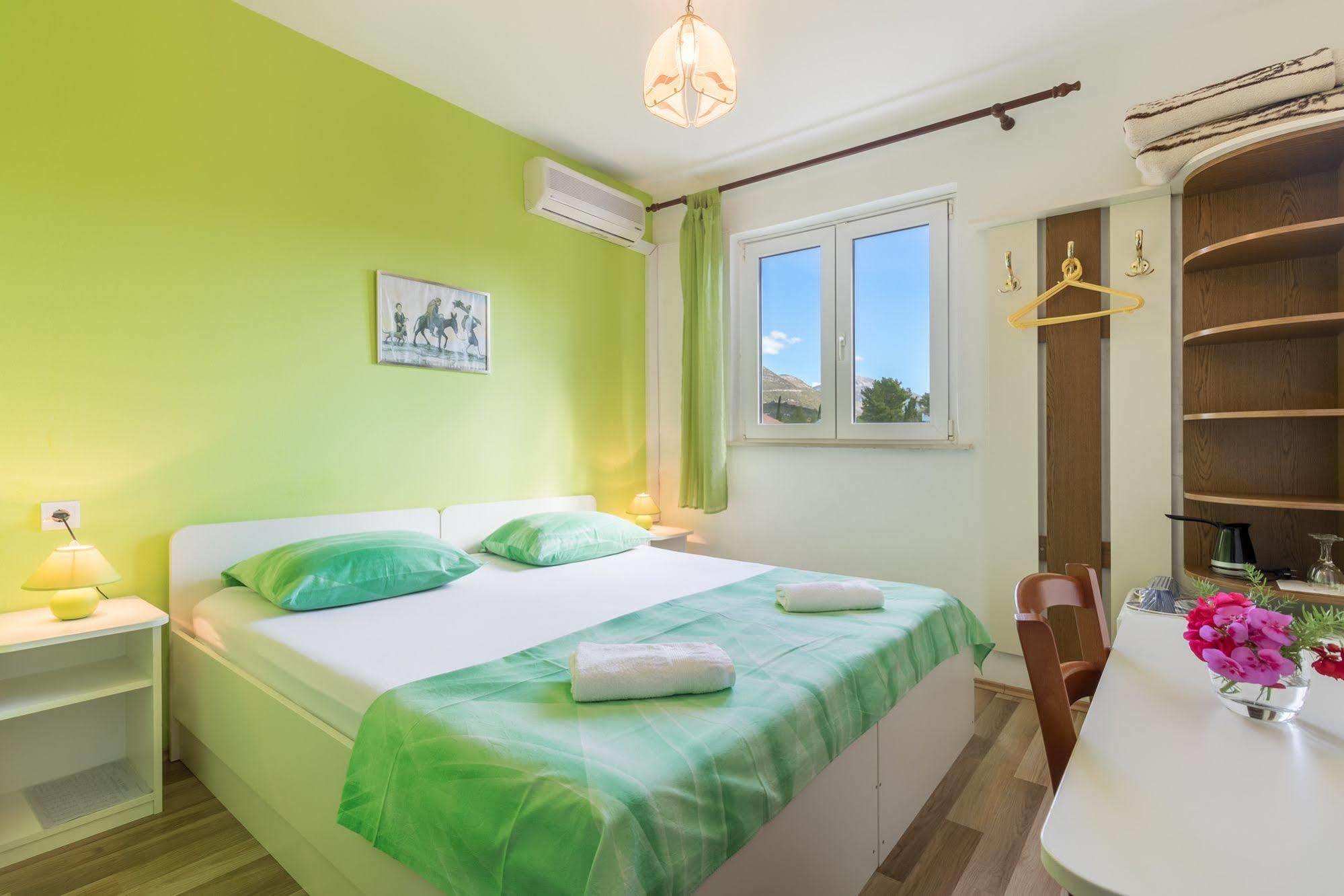 Hotel Pansion Lovac à Cavtat Extérieur photo