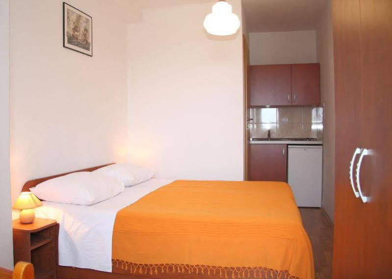 Hotel Pansion Lovac à Cavtat Extérieur photo